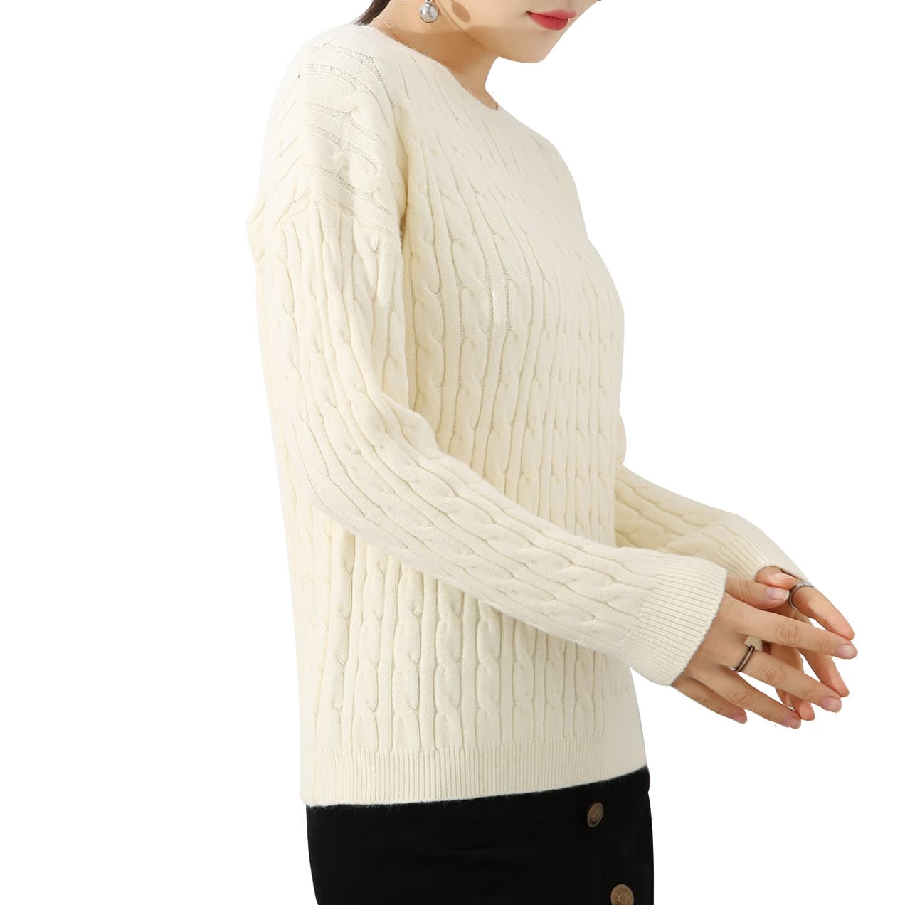 Small-sized custom-made cable knit new solid color women's sweater, processing and customization, long-sleeved pullover knitted casual women's clothing wholesale.