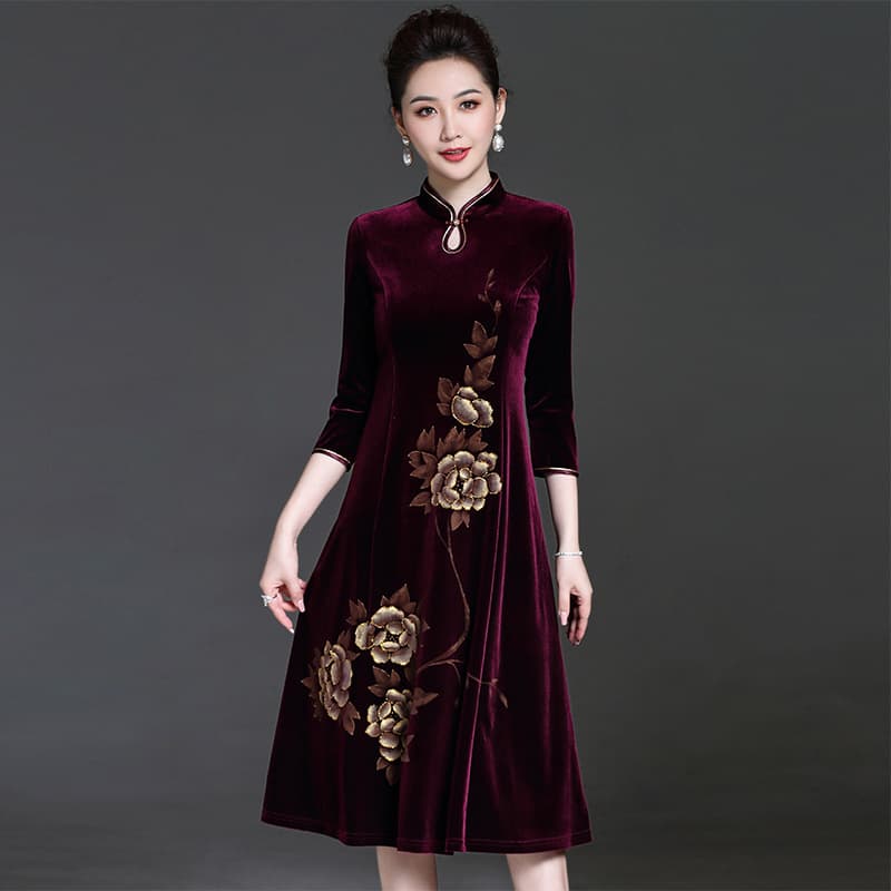 Comfortable Velvet Embroidered Dress, Elegant Wedding Banquet Mother's Outfit Cheongsam, Fashionable Middle-Aged and Elderly Women's Clothing
