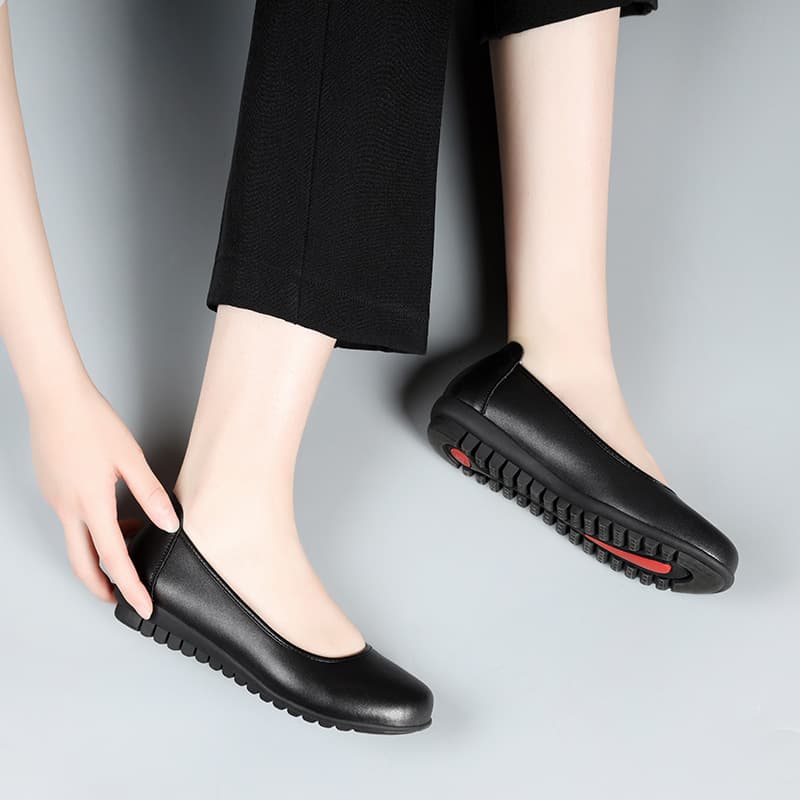 2026 Spring New Style Women's Chunky Heel Pumps, Professional Flight Attendant Work Shoes, Black High Heels, Round-Toe Leather Shoes for Women