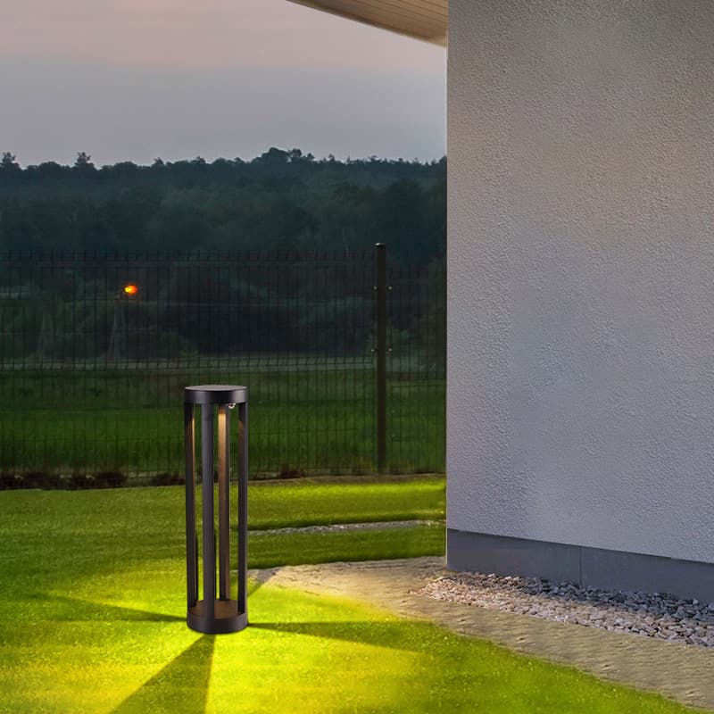 Cross-Border Foreign Trade Solar Lawn Lights, Ground-Mounted Lights, Four-Column Lawn Lighting, Four-Sided Lighting, Fence Column Head Garden Lights