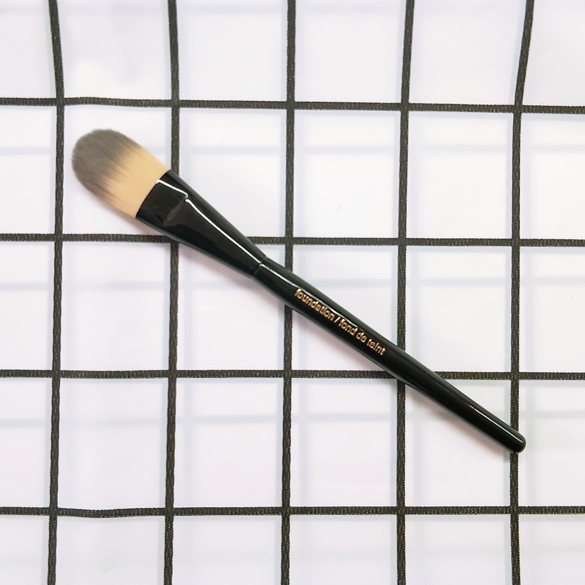 Factory Supply Lanjia Tongue Foundation Brush Foundation Liquid BB Cream Brush Mask Makeup Brush Single Beauty Tool