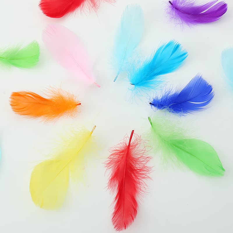 Transparent Bubble Ball Filler Decorative Feathers for Birthday Party Feather Balloons DIY Colorful Floating Feathers 100 Pieces