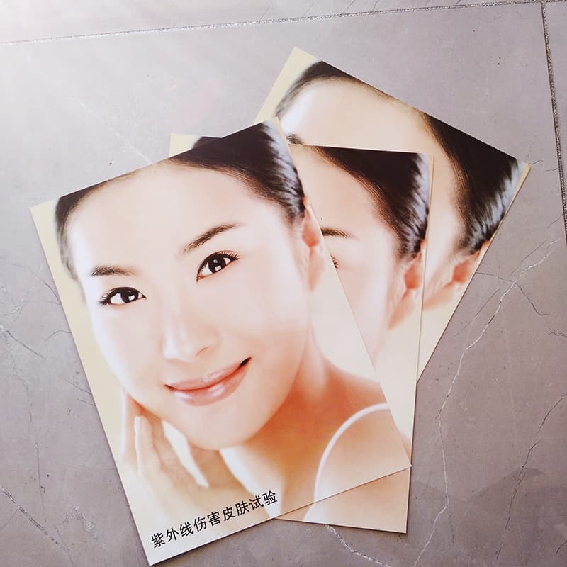 UV test card tests blue-violet light intensity; lens blue light protection test; photosensitive color-changing card; UV color change.