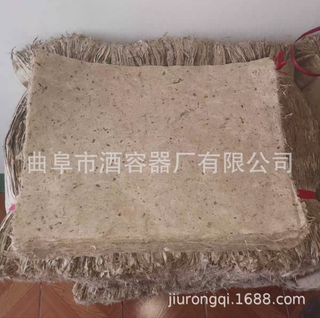 Various specifications mulberry bark paper rolls for moxibustion sticks, medical mulberry paper, and traditional paper for sealing wine jars and bottles.