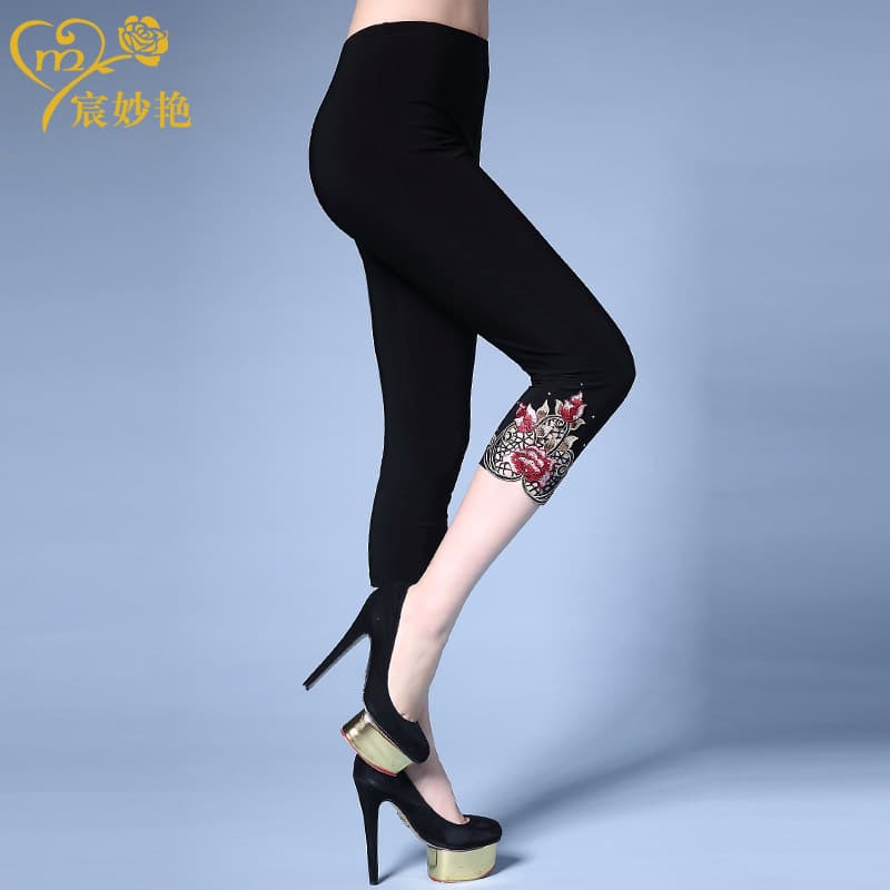 Embroidered Elastic Waist Thin Seven-Foot Pants plus Size Women's Base Layer Pants Outdoor Wear Summer 2024 Polyester Spandex