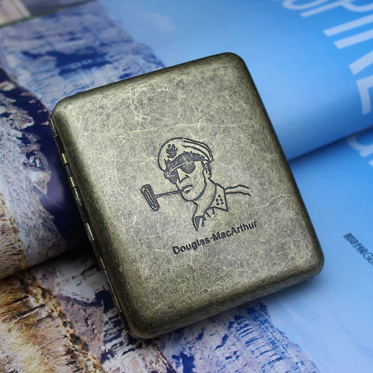 Arthur Cigarette Case 20-Pack Stainless Steel Knurled Ultra-Thin Retro Metal Cigarette Holder Creative Personality Men's Cigarette Box