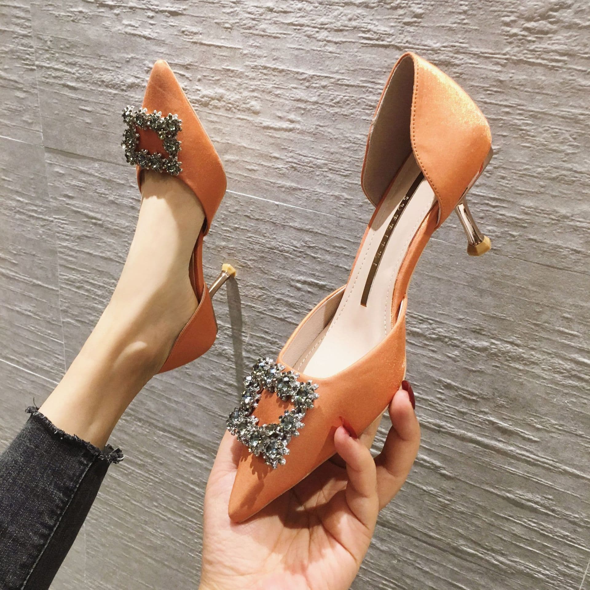860-16 Pointed Shallow Stiletto Heel Rhinestone Shoes Women's Hollow Side Cutout 2020 Spring Autumn New Fashion High Heels
