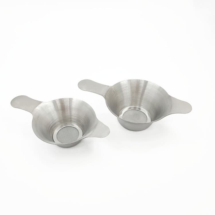Stainless steel 304 mesh duck-bill double-ear thickened tea strainer, a tea accessory