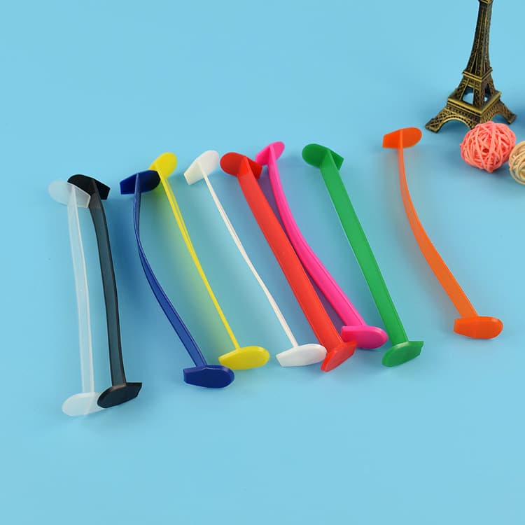 Manufacturer supplies plastic handles, milk carton handles, color box handles, and plastic carrying handles.