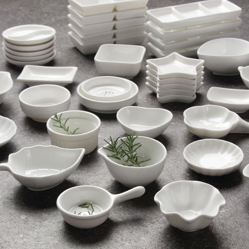 Ceramic Small Dish Japanese Soy Sauce Dish Creative Seasoning Dish Dipping Sauce Round Condiment Dish Sauce Pickle Household Vinegar Dish