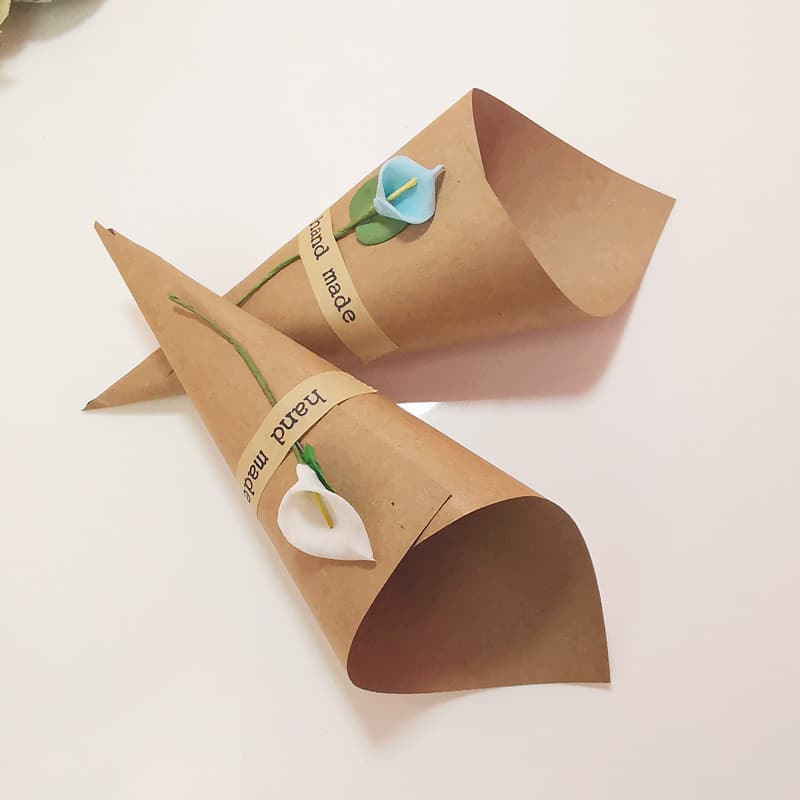 INS Style Paper Flower Cone Greeting Card, Kraft Paper Card with Eucalyptus, Cone Flower Bouquet Wrapping, Calla Lily for Wedding Celebrations