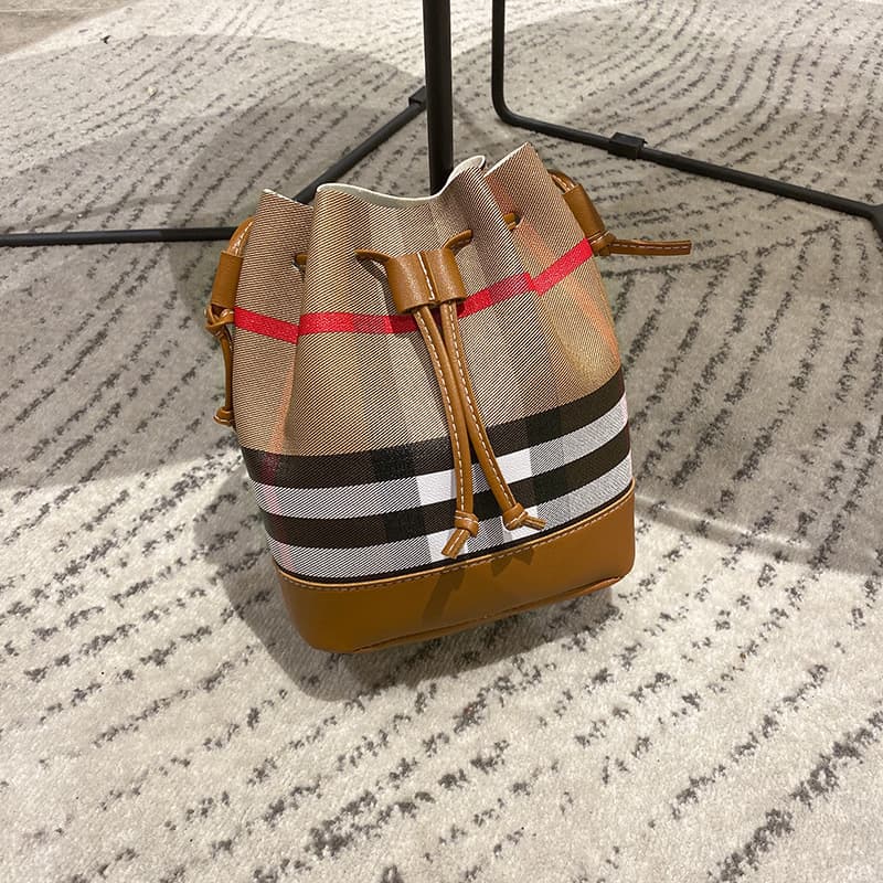 2026 New Fashion Vintage Plaid Color Block Bucket Bag for Women