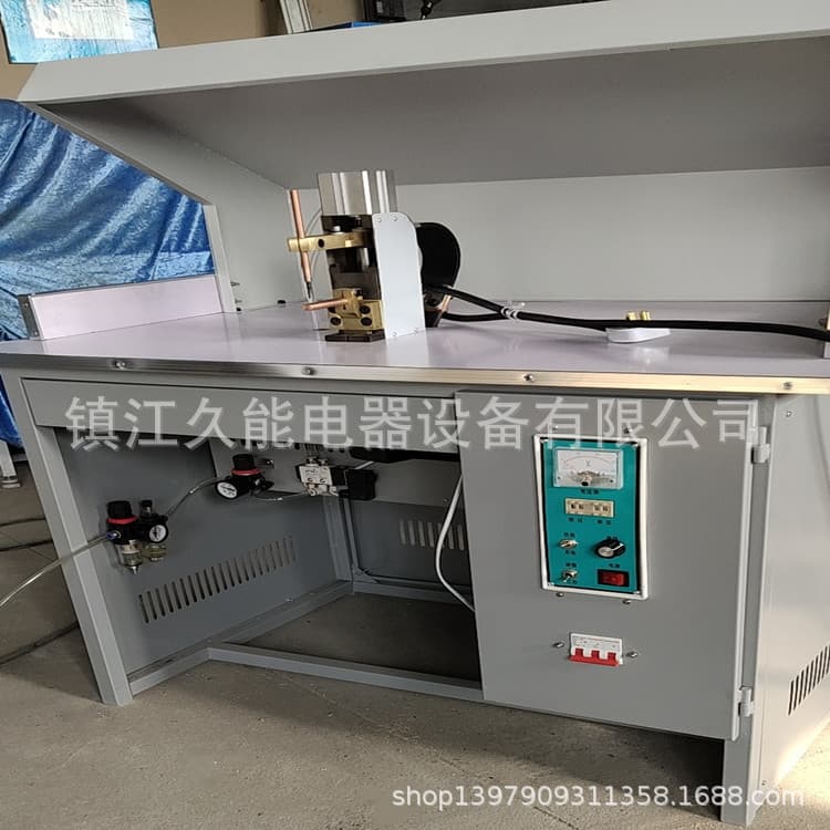 Pneumatic bench energy storage spot welder, DC900 model professionally produced by Jiuneng Electric, quality assured, wholesale and retail.