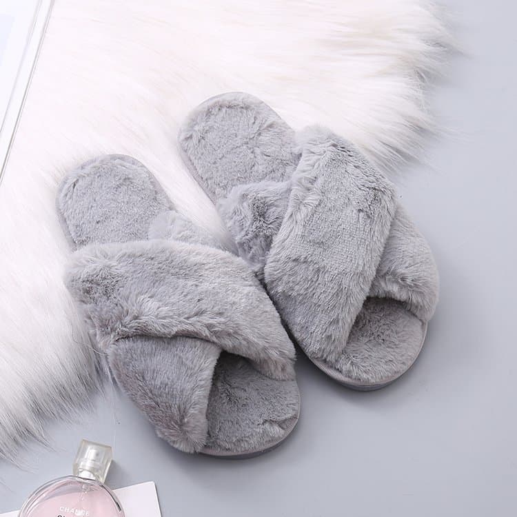 Women's Autumn/Winter Fluffy Slippers Flat Bottom Home Indoor/Outdoor Wear Cross Stitch Cotton Slippers