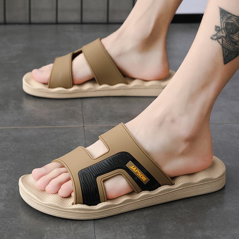 Summer Men's Outdoor Slippers Non-Slip Massage Large Size Bathing Sandals Men's Home Slippers Factory Wholesale