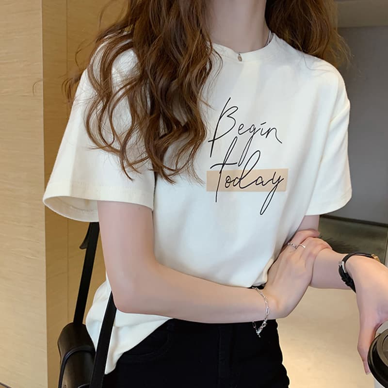 Fashionable Stylish Printed Short Sleeve T-Shirt Women's Loose Fit Half Sleeve Base Layer Top Round Neck Summer 2024 New Style