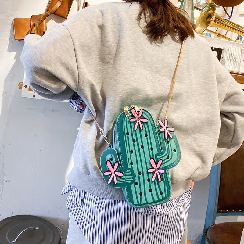 2020 New Women's Bag Quirky Cactus Shoulder Bag Foreign Trade Fashion European American Chain Crossbody Bag for Women