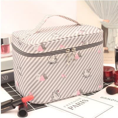 New Handheld Cosmetic Bag Waterproof Fresh Cute Women Portable Multifunctional Travel Toiletry Organizer