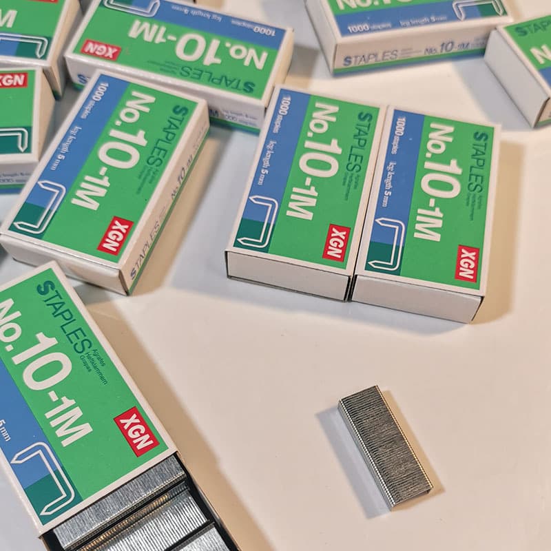 10-Gauge Staples 1000 Pieces/Box Small Stapler Specific Staples, Office Consumables, $2 Store Wholesale