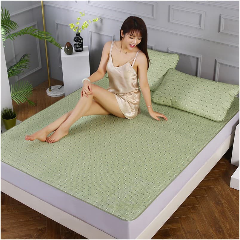 Factory direct sales of grass mats for babies, kindergartens, and children.