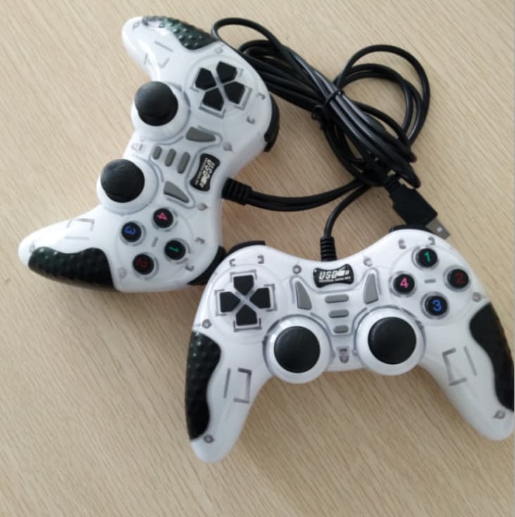 USB Dual-Player Game Controller Transparent Colorful Controller Gaming Console Accessory for PC Battle Mode