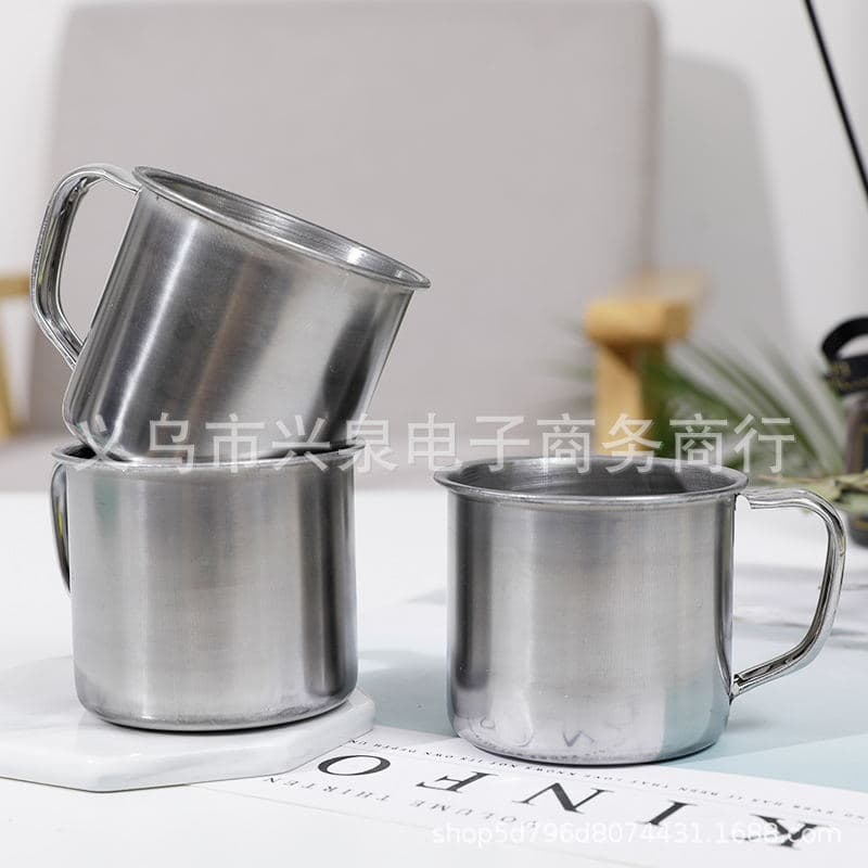 Metal cup, small cup, steel cup, 7 cm water cup, tea cup, wine cup, steel cup, one yuan a piece, supply
