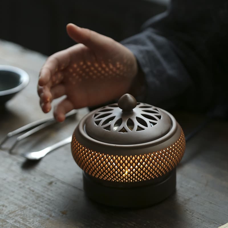 Gu Xiangtang Electronic Aromatherapy Furnace Essential Oil Night Light Incense Furnace Fragrant Powder Fragrant Timing Temperature Adjustment Heating Electric Aromatherapy Furnace