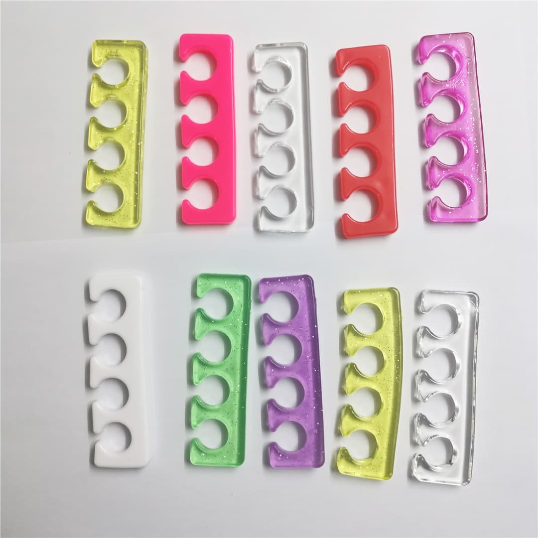 Manicure tools and supplies silicone elastic toe separator silicone finger separator toe separator nail polish soft, elastic and comfortable