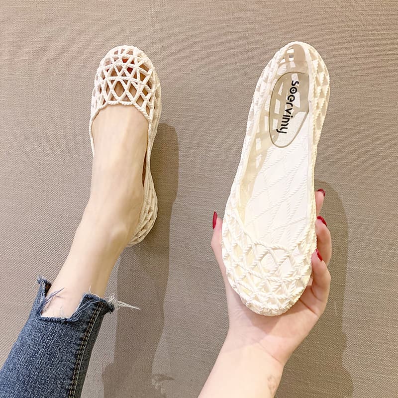 2022 Korean Style New Fashionable and Versatile Closed-Toe Jelly Shoes for Women, Summer Hollow-Out Breathable Flat Sandals