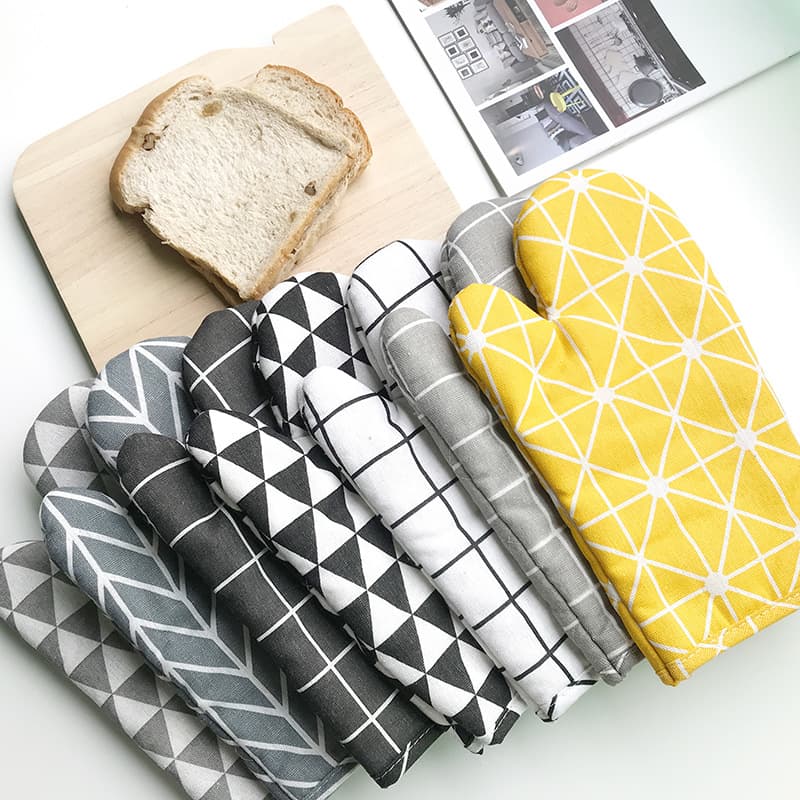 Nordic Style Microwave Insulation Gloves, Oven Heat-Resistant Gloves, High-Temperature Kitchen Linen Baking Gloves