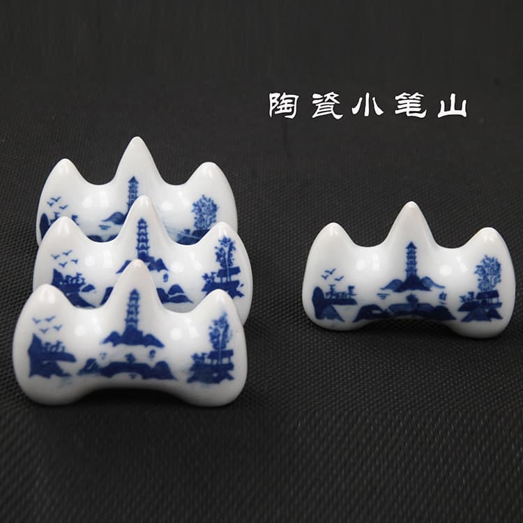 Blue and white porcelain pen mountain ceramic pen mountain medium brush ceramic pen holder mountain pen holder wholesale ceramic pen holder wholesale