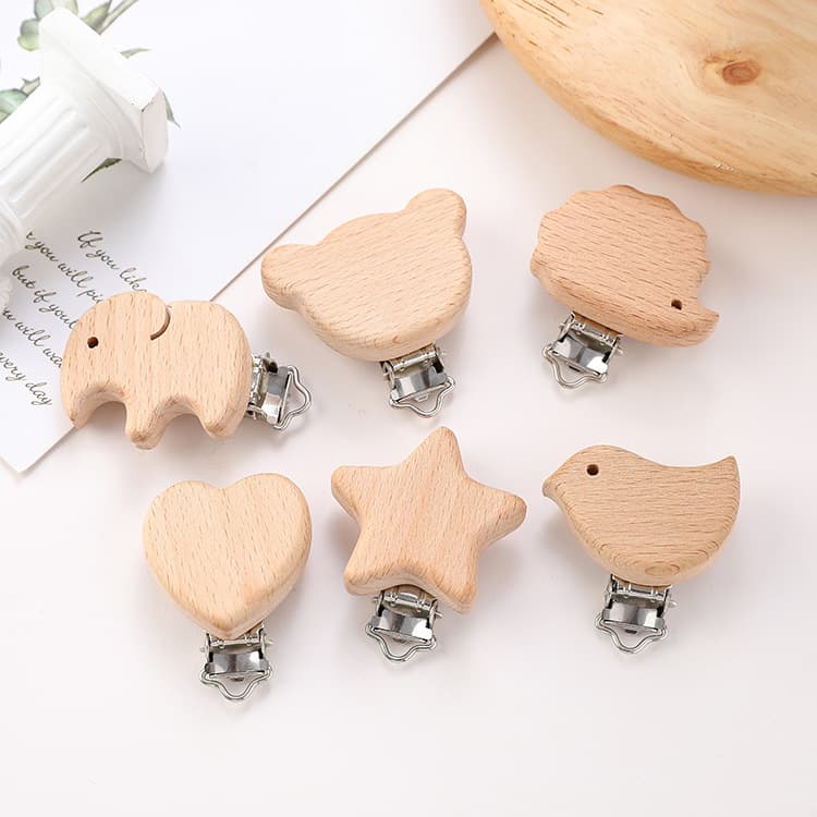 Beech Wood Baby Animal Pacifier Clip Infant Soothing Toy Teether Chain Clip DIY Lanyard Chewable