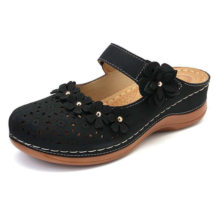 Summer Sandals 2020 New Cross-border Hot Flower Croc Shoes Women's Retro Casual Flat Bottom Round Toe Sandals Women's