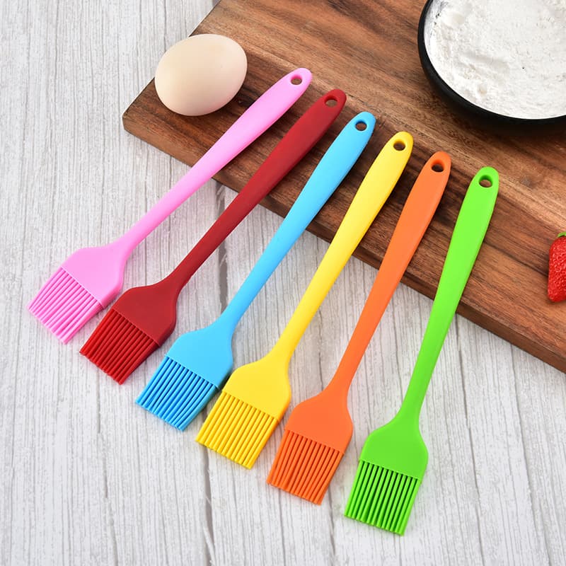 Silicone Oil Brush, All-in-One Basting Brush with Full Coverage, 38g Silicone Baking Brush
