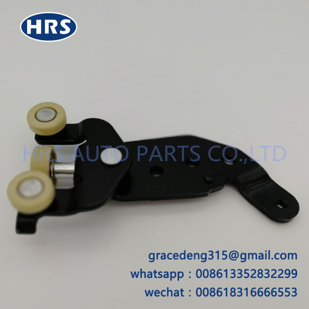 68350-26080 Lock Block Slide For Toyota 2005 Dolphin Cruiser Middle Door Other Car Body Parts