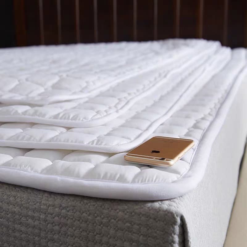 Hotel mattress protectors, homestay non-slip quilted thickened household double soft mattress pads wholesale