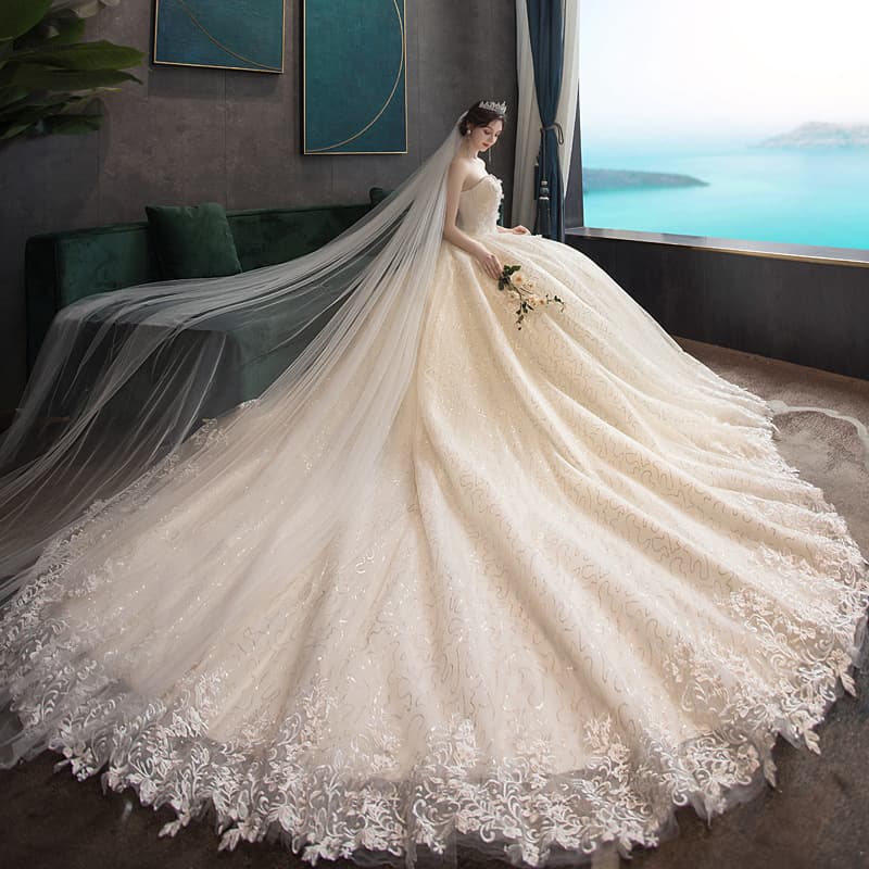 2026 New Wedding Dress Strapless Elegant Train Slim Simple Bridal Gown Forest Light Wedding Dress