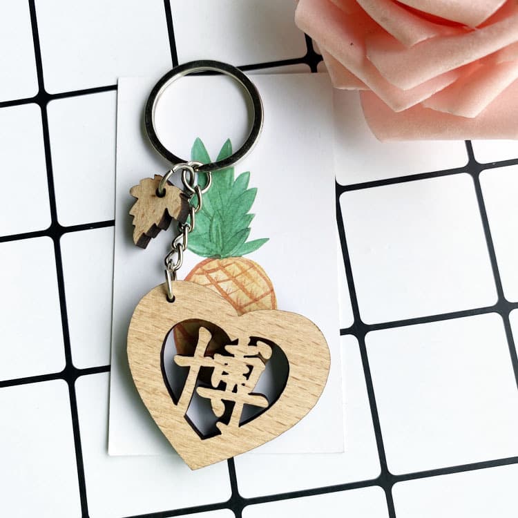 Wooden Hundred Family Surnames Keychain Custom Name Engraved Wooden Pendant Celebrity Name Anime Merchandise Engraving Available for Drop Shipping