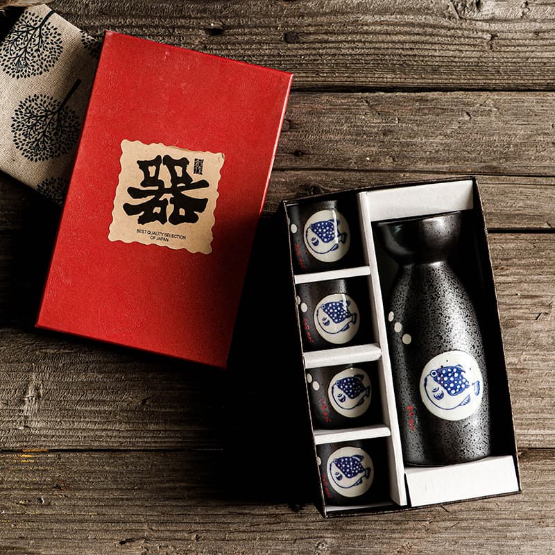 Japanese hand-painted ceramic sake set gift box set, one pot and four cups, ceramic large-capacity wine pot, wine glass and wine set wholesale