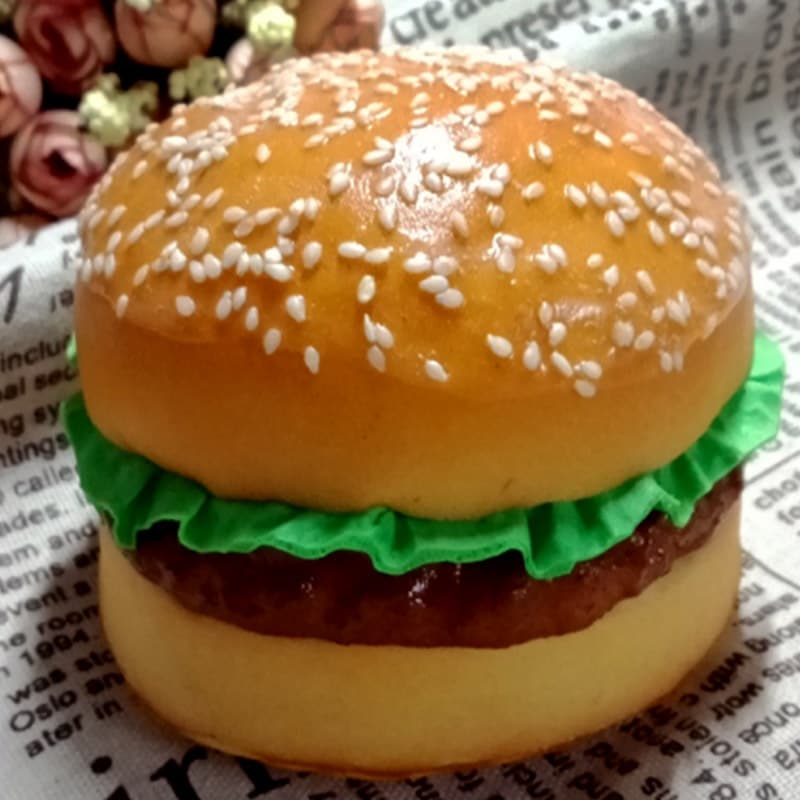 Simulated food resin crafts, decorations, ornaments, French fries, chicken nuggets, Chinese food models, teaching toys, in stock.