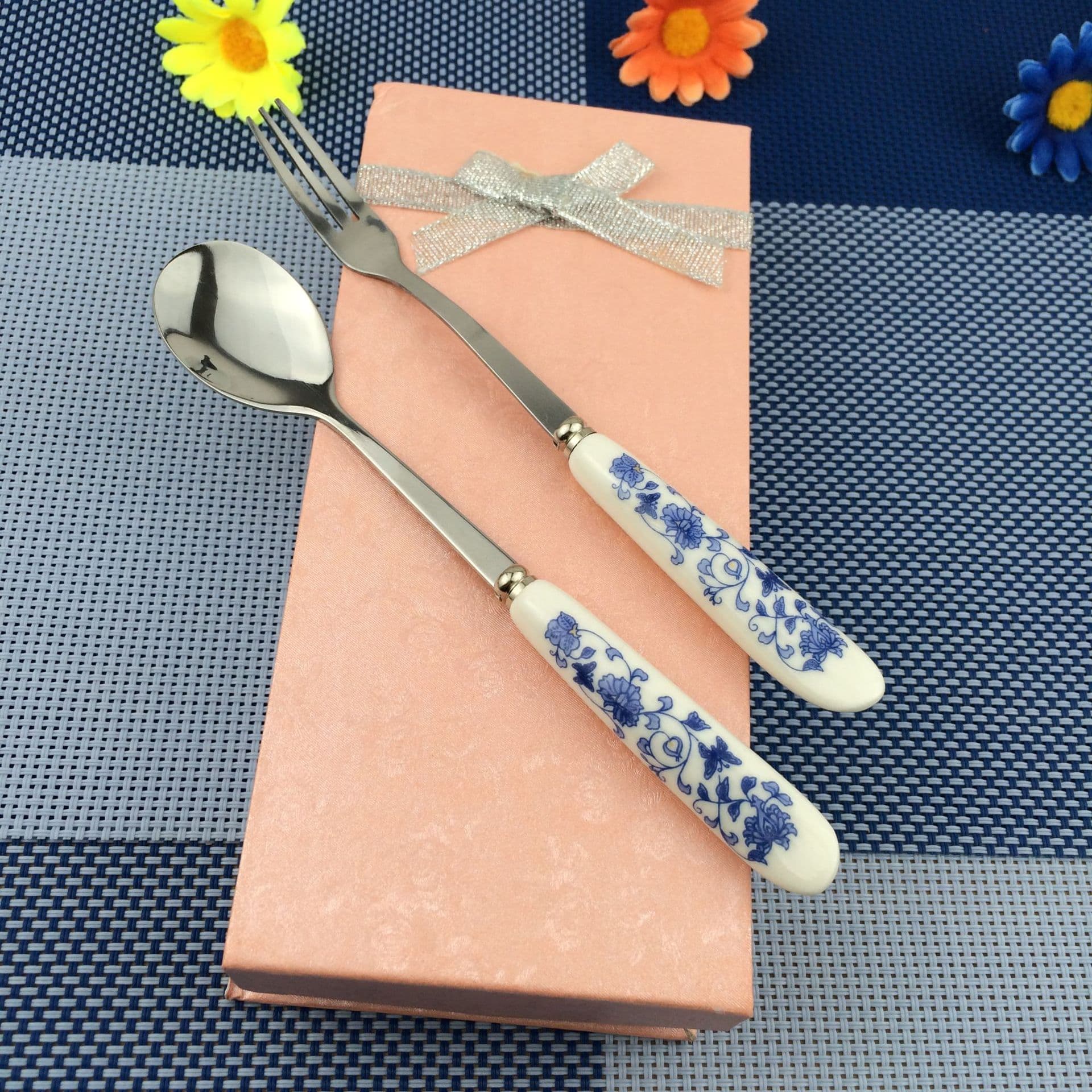 Japanese and Korean ceramic stainless steel tableware gifts advertising promotion insurance bank real estate stainless steel tableware manufacturers