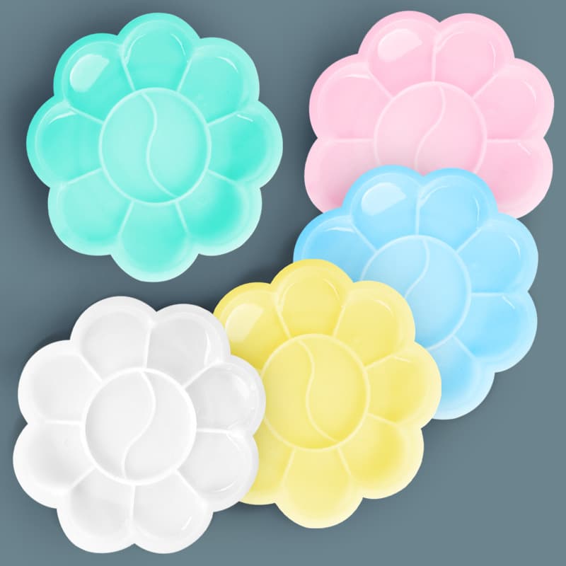 Wholesale 8.5cm Children's Plastic Plum Blossom Palette for Watercolor and Gouache Art