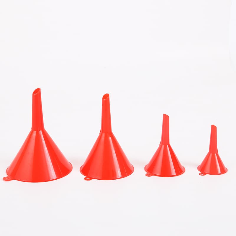 4-piece funnel set, red plastic car refueling funnel with slanted spout, simple and portable household refueling funnel.