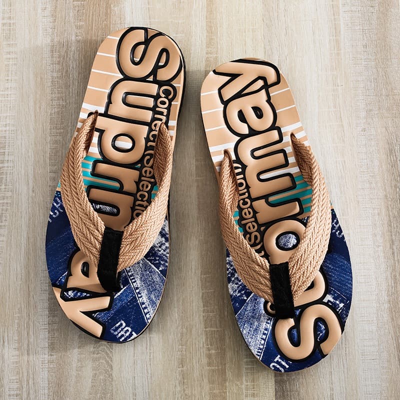 2025 New Men's Flip Flops Korean Trendy Fashionable Outdoor Non-Slip Beach Sandals Stylish Toe Separator Slippers