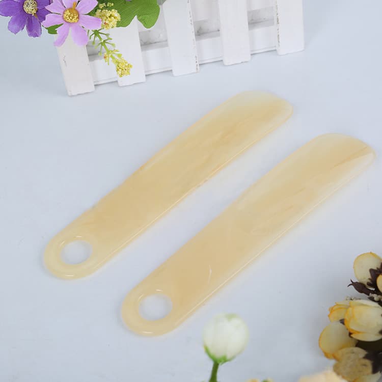 Wholesale Unbreakable Plastic Shoe Horn, Portable, Practical Semi-Transparent Fluid Pattern Small Shoe Horn