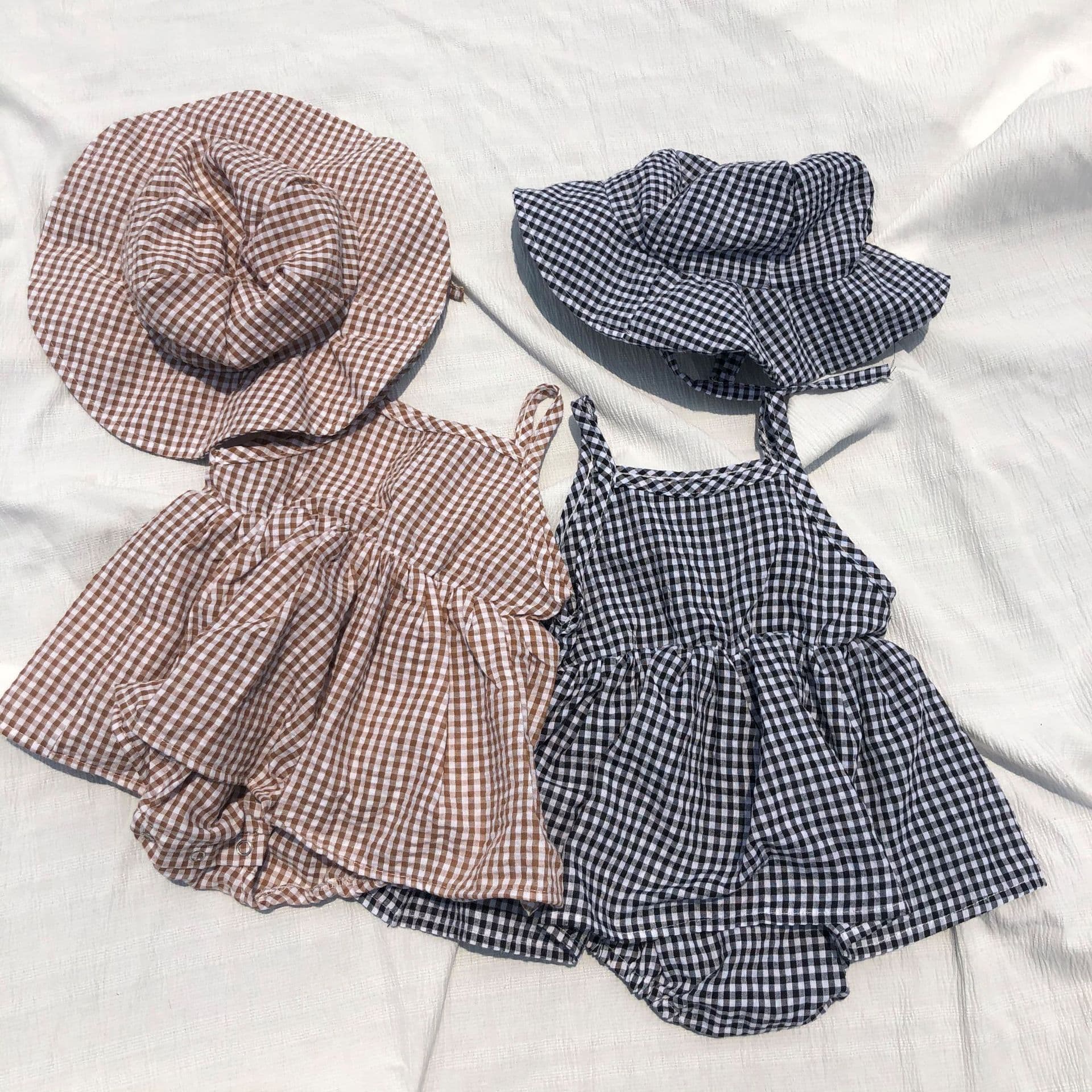 2024 Korean version of plaid suspenders for infants and young children, summer popular girls versatile short sleeves with hats in stock