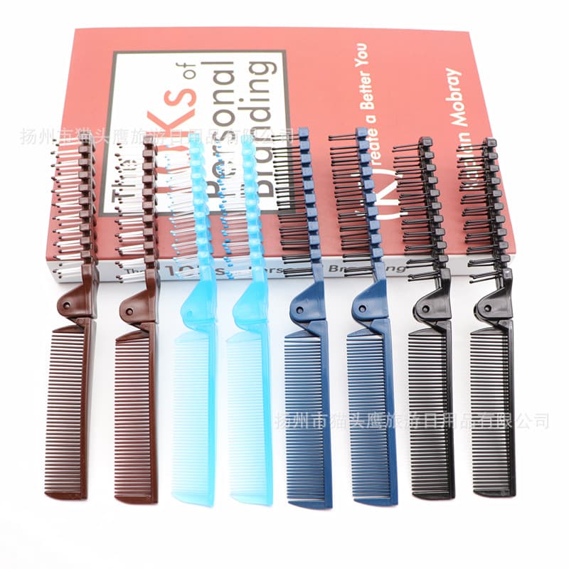 Foldable disposable combs for travel, made of wheat straw