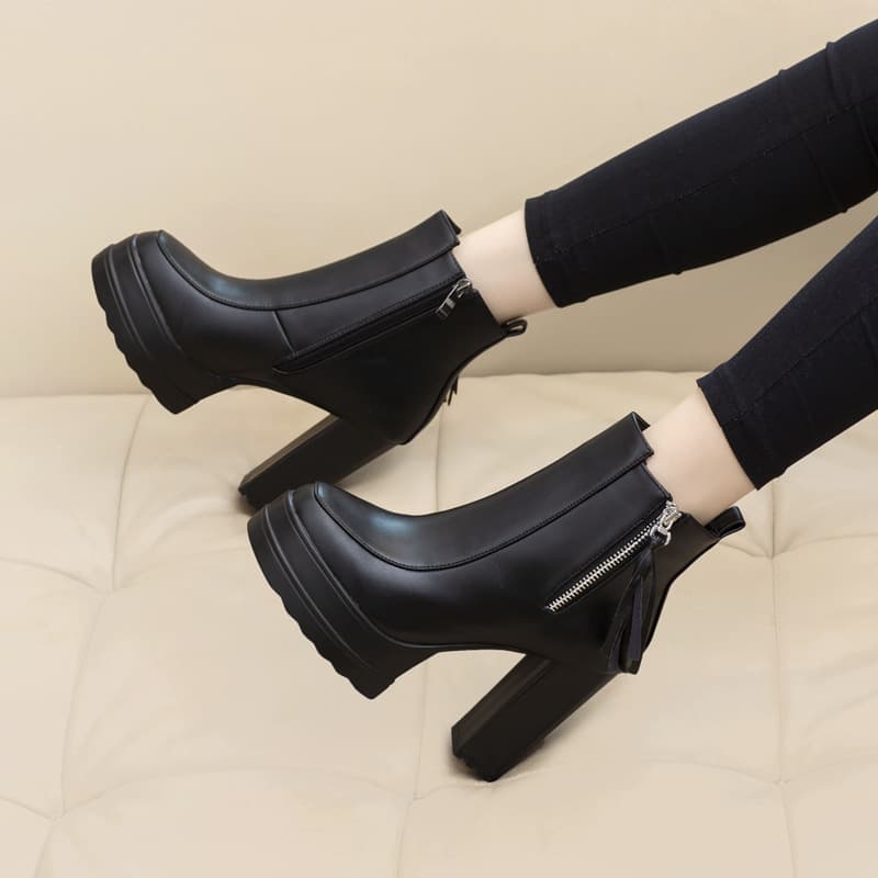 2024 Tassel Short Boots Women's Winter High Heels Thick Heels Waterproof Platform Martin Boots Round Toe Nude Boots Women's Boots 5376