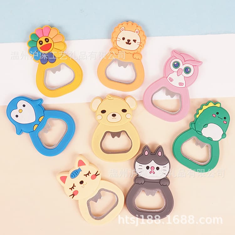 Cartoon PVC soft rubber bottle opener, portable beer bottle opener, cat and penguin bottle opener, in stock gift.