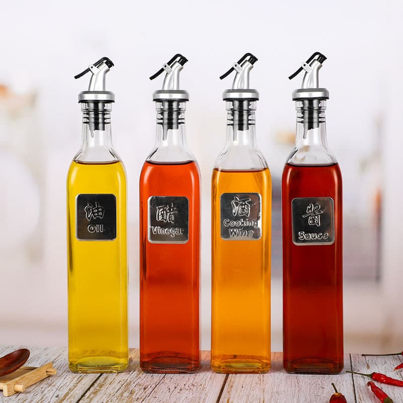 Kitchenware glass oil bottles, dispensing bottles, glass soy sauce and vinegar bottles, small oil dispensers, condiment bottles, glass seasoning bottle sets
